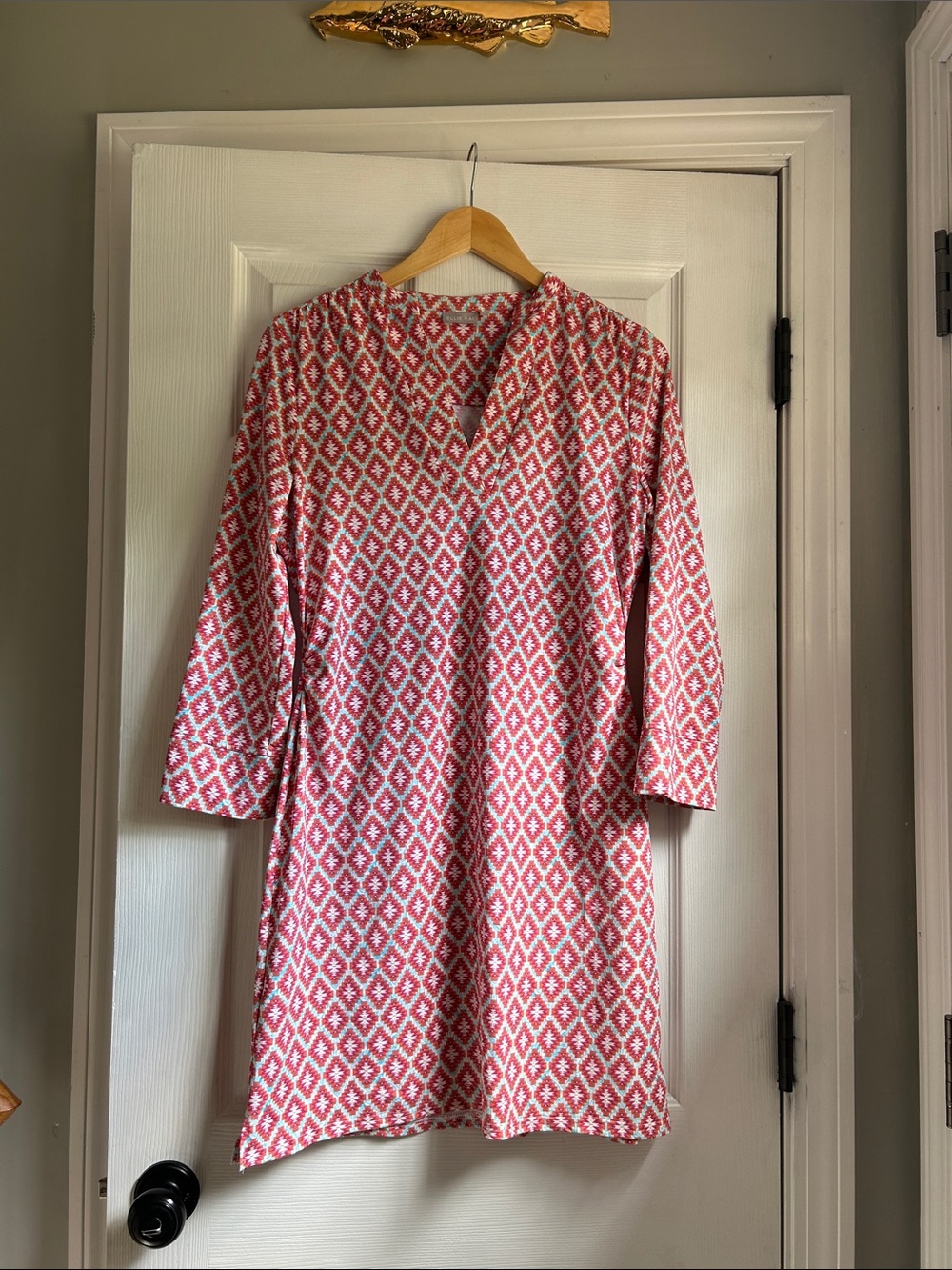 Ellie Kai Women’s Pink Geo Print Mini Dress - V-Neck Shift